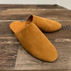 *NWOT* Brand New Hard sole Ines Tkees